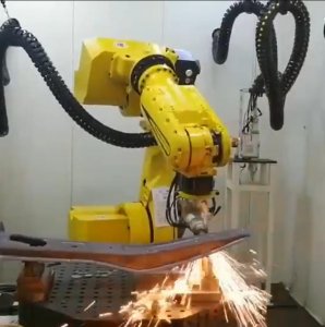 机械手激光切割机——高效精准，重塑金属加工